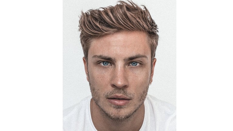Jannik Schümann