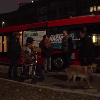 Übernachtungs-Bus für Obdachlose sucht Standplatz