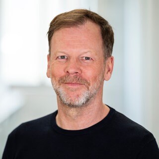 Johannes Stier schaut in die Kamera