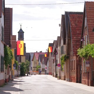 Die Hauptstraße in Böbingen
