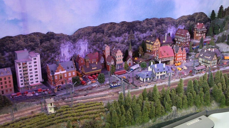 "verbrückt"