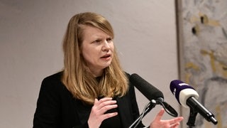 Huchel-Preisträgerin Nadja Küchenmeister am Rednerpult