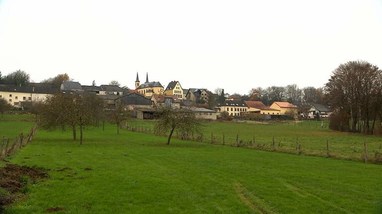 Blick auf den Ort Idenheim.