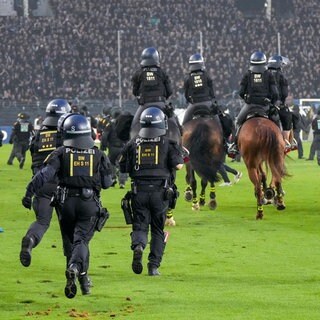 Ausschreitungen bei Waldhof Mannheim gegen den FCK