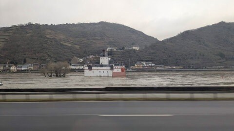 Der Rhein um Burg Pfalzgrafenstein, Kaub
