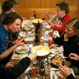Käsefondue-Abend in der Schweiz