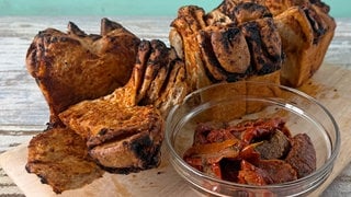 Zupfbrot mit Tomatenpesto