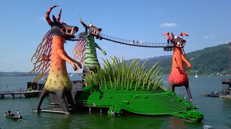 So sahen Bühnenbilder auf der Seebühne der Bregenzer Festspiele aus.