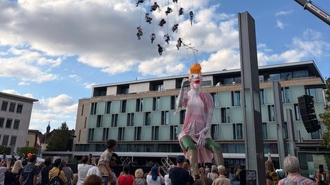 Rund 16.000 Menschen waren in Kaiserslautern und haben das inklusive Festival "Alles muss raus!" besucht.