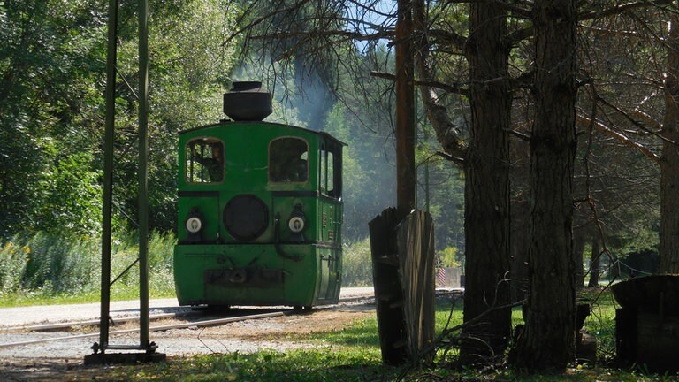 Dampftramway „Adele“ an der Haltestelle Historama.