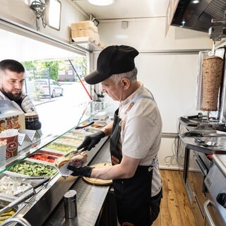Der neue Dönerbus As Döner in Duisburg Walsum