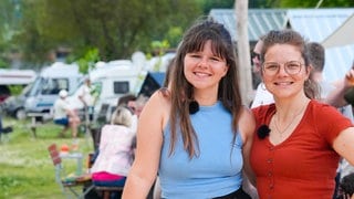 Debby und Mi betreiben einen Campingplatz in Oberwesel.