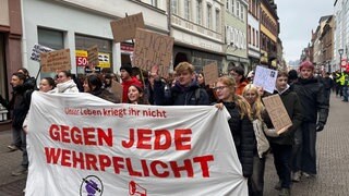 "Schulstreik gegen Wehrpflicht" in Heidelberg