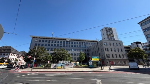 Das ehelmaligen Telegrafenamt am Mainzer Münsterplatz. Hierhin soll das Mainzer Polizeipräsidium ziehen. 
