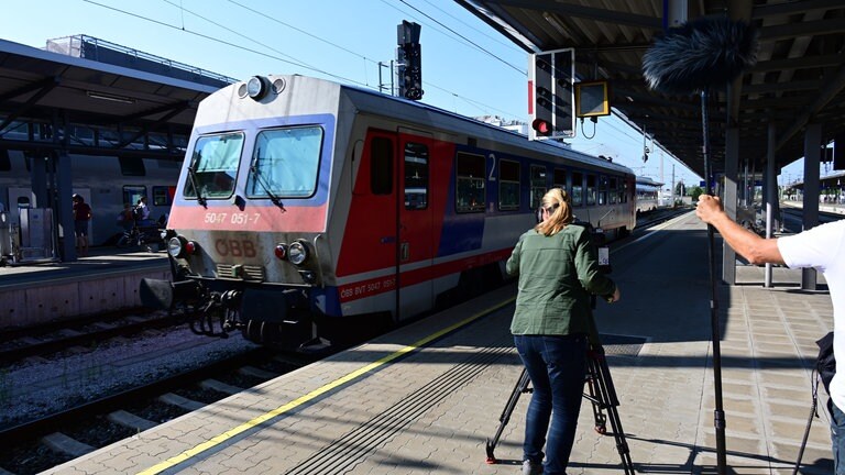 In Wiener Neustadt endet die so genannte „innere Aspangbahn“. Hier ist auch Endstation für die Triebwagen der Baureihe 5047.