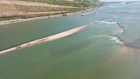 Der Rhein bei Bingen: Hier ist der 20-jährige Schwimmer von der Strömung mitgerissen worden. 
