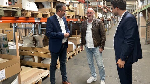 Die Zander-Gruppe hat die insolvente Firma Laeis aus Trier übernommen: der neue Geschäftsführer Christoph Borkowski, der frühere Geschäftsführer Axel Krone und Insolvenzverwalter Alexander Lamberty (v.l.n.r.).