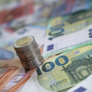 Rheinland-Pfalz rechnet im laufenden Jahr mit 47 Millionen Euro weniger Steuereinnahmen als noch im vergangenen Oktober geschätzt.