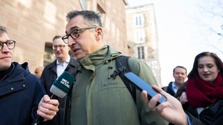 Cem Özdemir (M, Bündnis 90Die Grünen), Spitzenkandidat der Grünen in Baden-Württemberg.
