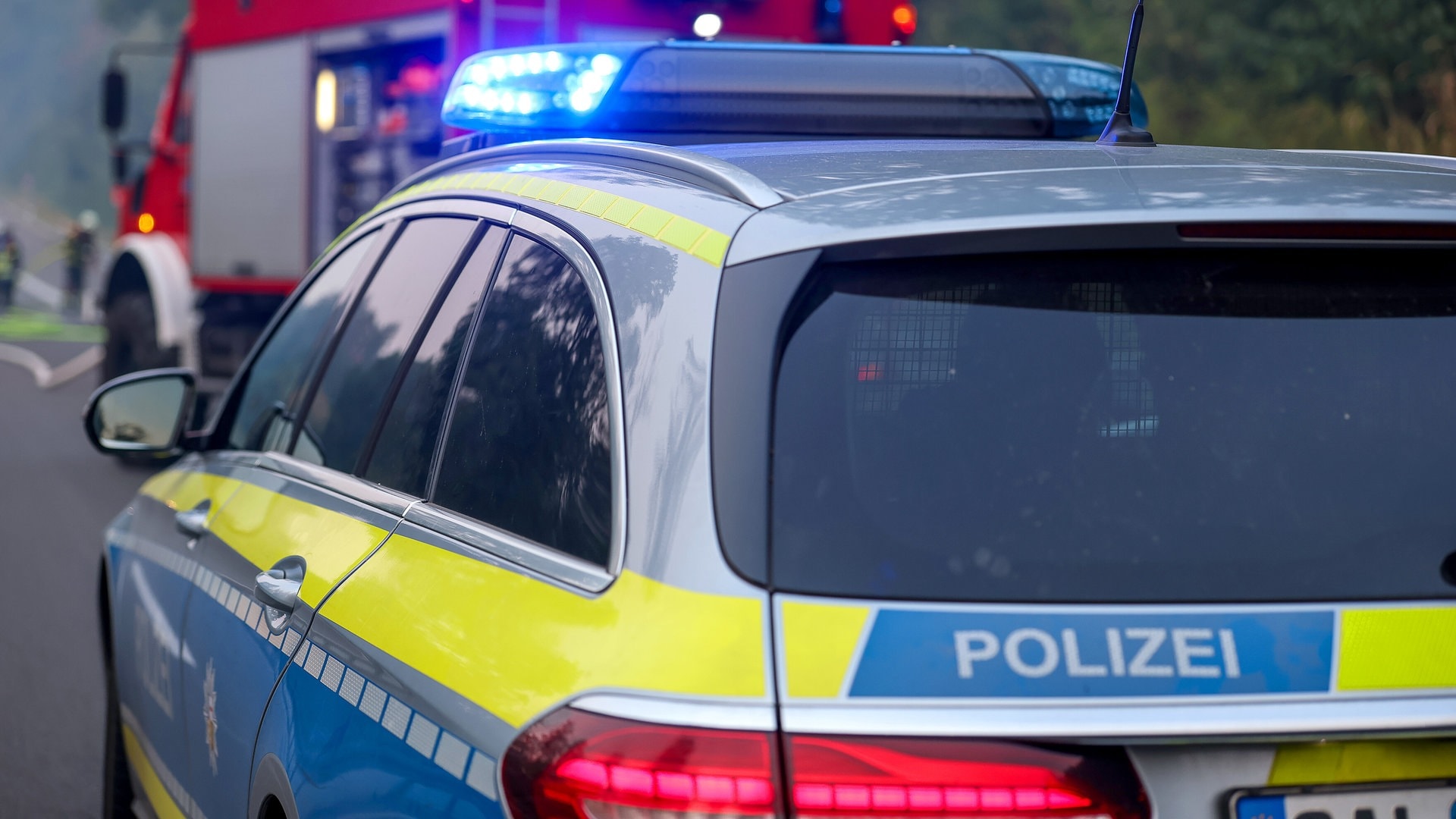++ Unfall: Vollsperrung auf A3 ++ Immer weniger Schnapsbrennereien ++ Schweitzer soll SPD-Landeschef bleiben ++