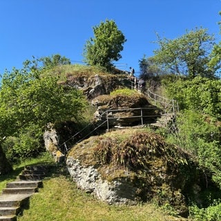 Aufstieg zur Burg Hunolstein