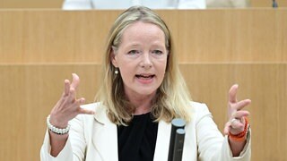 BW-Umweltministerin Thekla Walker schimpft über Hundebesitzer