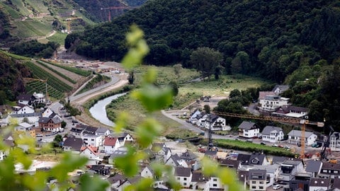 Blick ins Ahrtal im Sommer 2024: Mehr als 670 Millionen Euro Flut-Spenden: Das ist mit dem Geld passiert 
