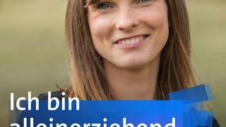 junge alleinerziehende Mutter, die von Einsamkeit betroffen ist