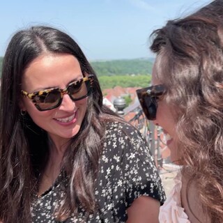 Alev Seker mit Katja Bischoff in Schwäbisch Hall unterwegs