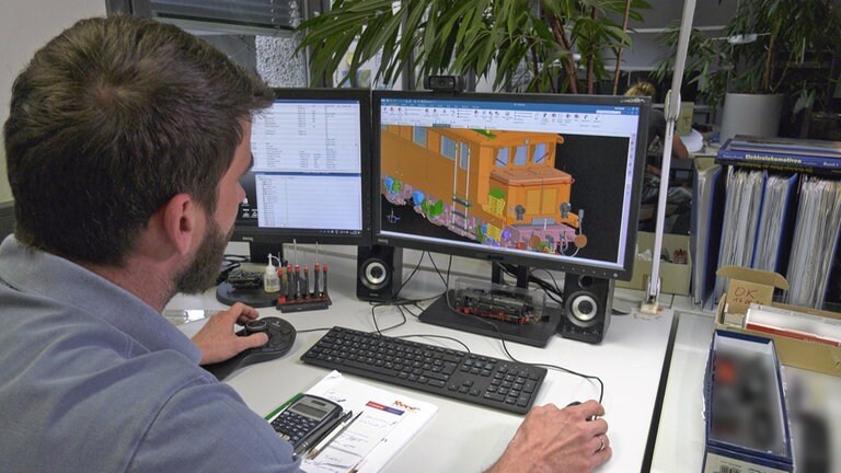ROCO arbeitet an einer neuen E 44, dem Bundesbahn-Klassiker.