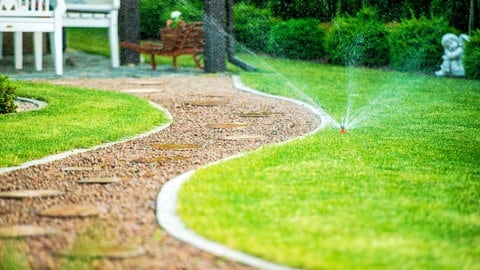 Weg im Garten