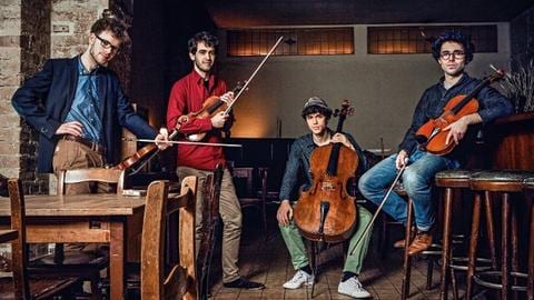 Jakob Encke, Daniel Stoll (Violinen), Leonard Disselhorst (Violoncello) und Sander Stuart (Viola)