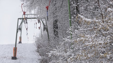 Schnee auf der Schwäbischen Alb bei Sonnenbühl