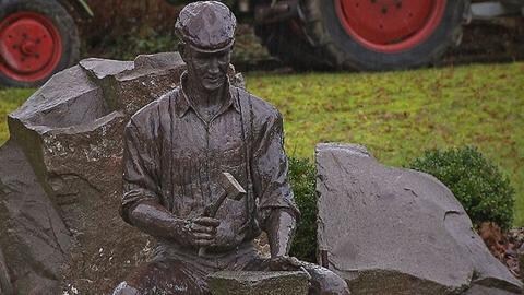 Figur eines Abrichters