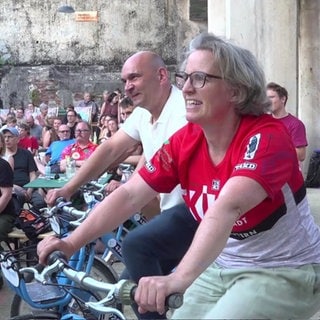 RadfahrerInnen beim Fahrradkino
