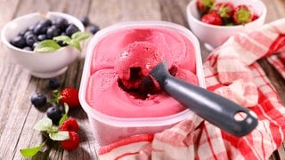 Joghurt-Beeren-Eis