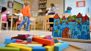 Kinder spielen in einer Kita. Die Karlsruhe Kitabetreiber Pro-Liberis und Lenitas haben Insolvenz angemeldet