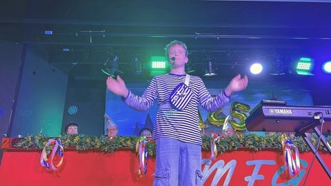 Jean als Schambes: Der 13-Jährige tritt in Mainz bei der Fastnacht auf