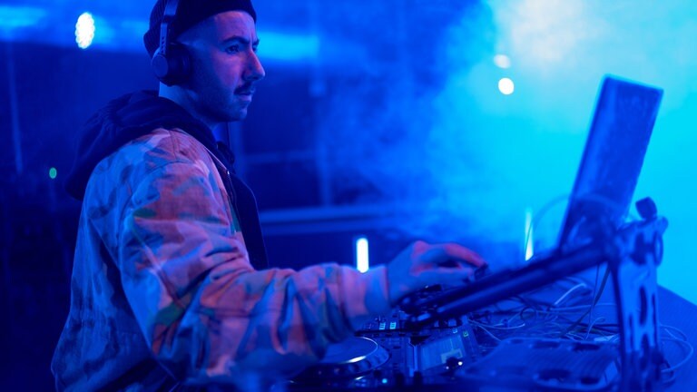 SWR Regiotour: DASDING Partybash auf dem Johannisplatz in Schwäbisch Gmünd