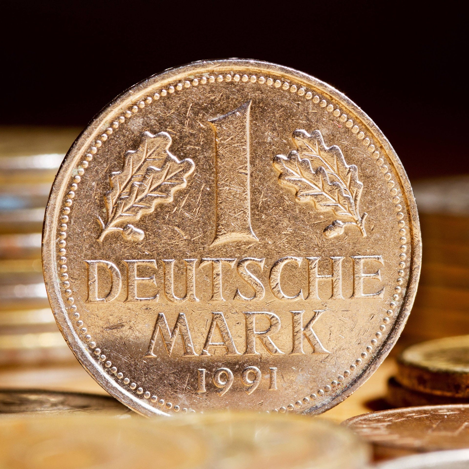Warum wurde der Euro-Kurs bei 1,95582 DM festgelegt? episode artwork