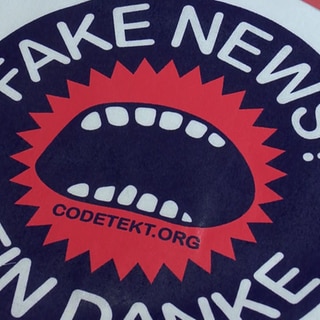 "Fake News"-Sticker