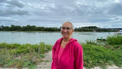 Kirsten aus Speyer findet Flussbestattungen "super".