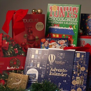 Adventskalender werden getestet: Was steckt hinter Schokolade, Kosmetik und Getränke - und zu welchem Preis?