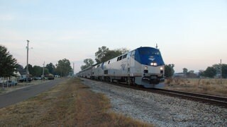 AMTRAK "City of New Orleans" - Viele Bahngesellschaften gaben damals ihren Zügen Namen. Den "City of New Orleans" gibt es schon seit den 1920er Jahren. Weltweit bekannt wurde er durch den gleichnamigen Song von Arlo Guthrie.