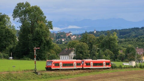 Die Moorbahn fährt zwischen Aulendorf, Bad Waldsee und Bad Wurzach.