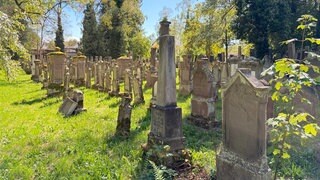 Gräber auf dem jüdischen Friedhof in Bad Buchau.