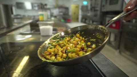 Kartoffelpfanne mit Lauch und Speck