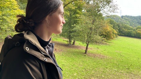Geschäftsführerin Henrieke Böß im Wildpark Westerwald.