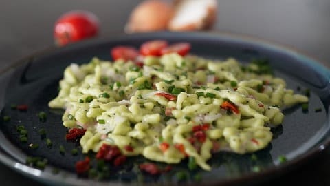SWR1 Pfännle: Rezept grüne Spätzle mit Petersilie