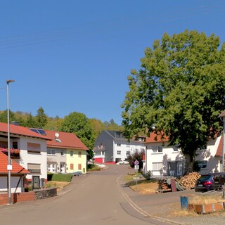 Die Hauptstraße in Berglangenbach